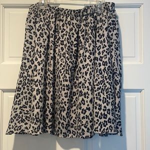White/navy/grey animal print skirt